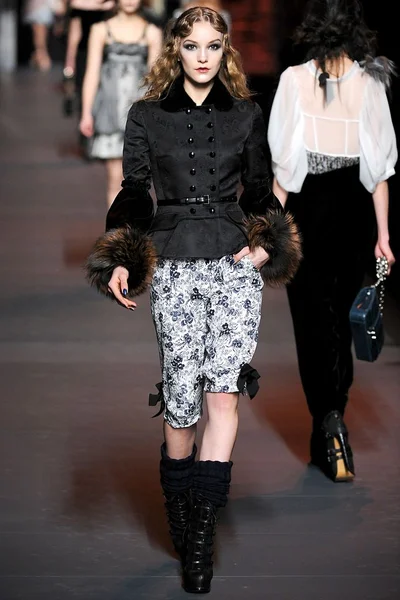 Look 40